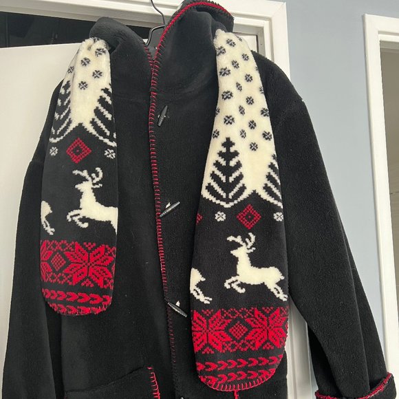 Ladies Reversible and Washable Fleece Stadium Length Coat - Picture 2 of 10